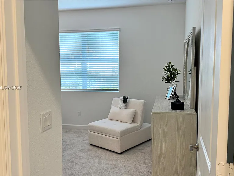 401 SE Crossoak Ln #401 — Photo 12