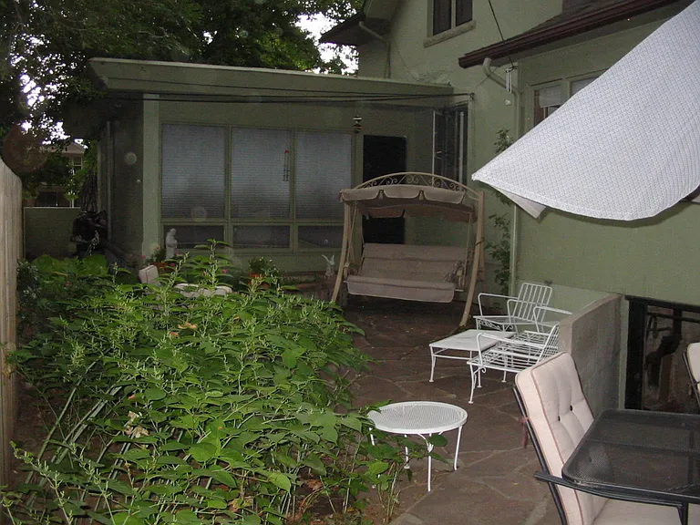1206 E Cedar Ave — Photo 31