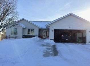 515 Southgate Rd, Carroll, IA 51401