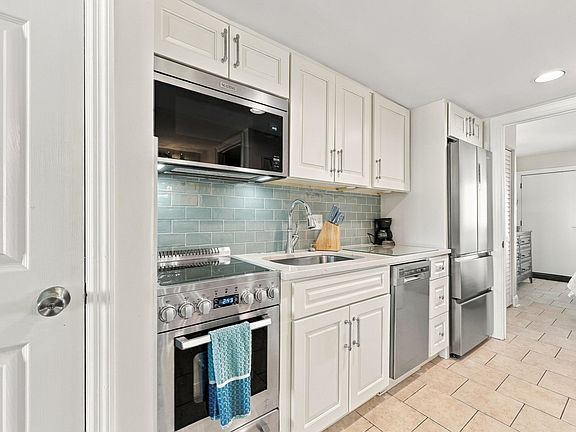 4th image of 2001 S Ocean Blvd. #1307