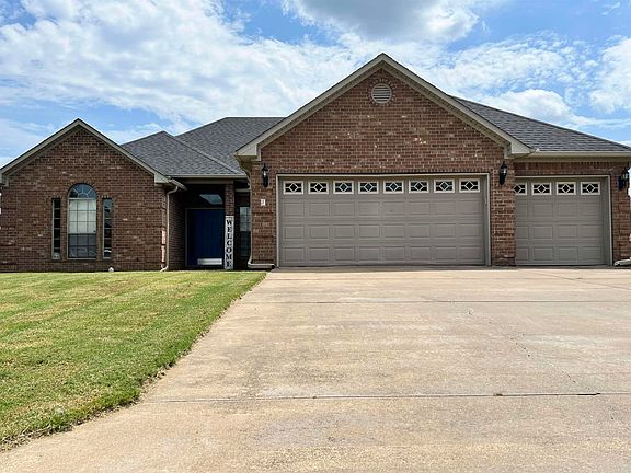 2nd image of 7 Weatherton Dr