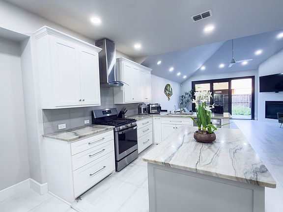 5th image of 7906 Thorneywood Rd