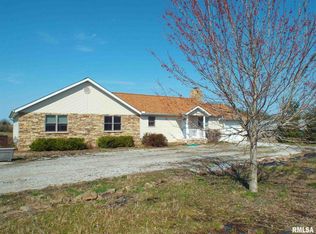 53 Lakeside Dr, Makanda, IL 62958