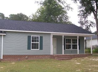 108 Sinclair St, Camden, SC 29020