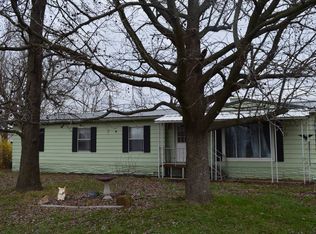 411 N Washington St, Geff, IL 62842