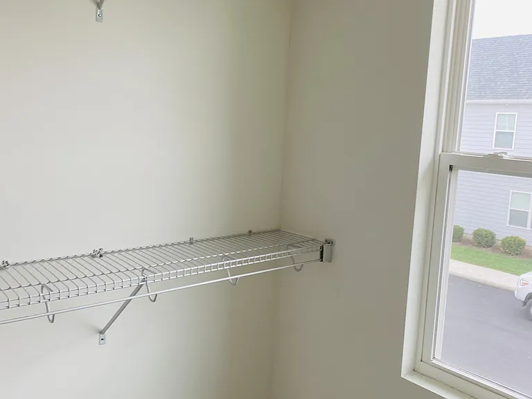 352 Banbury Dr — Photo 21