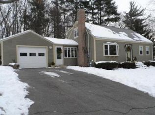 10 Claire Rd, Amesbury, MA 01913