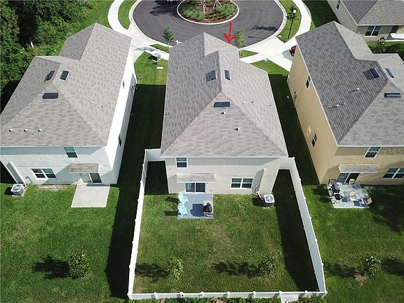3rd image of 835 Wiltonway Dr