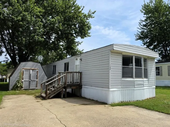 132 Pinecrest Dr #Pi132, Greenwood, IN 46143