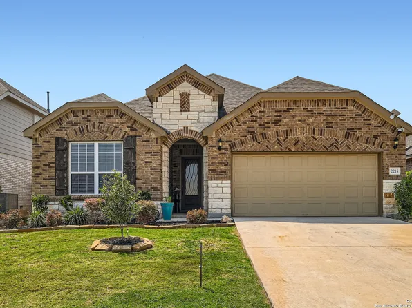 2215 Zachry, New Braunfels, TX 78132