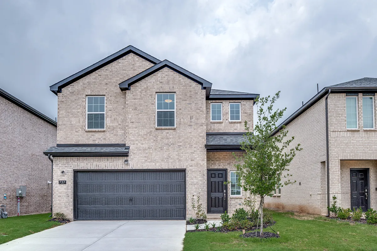 Building Photo - 737 Santa Lucia Dr