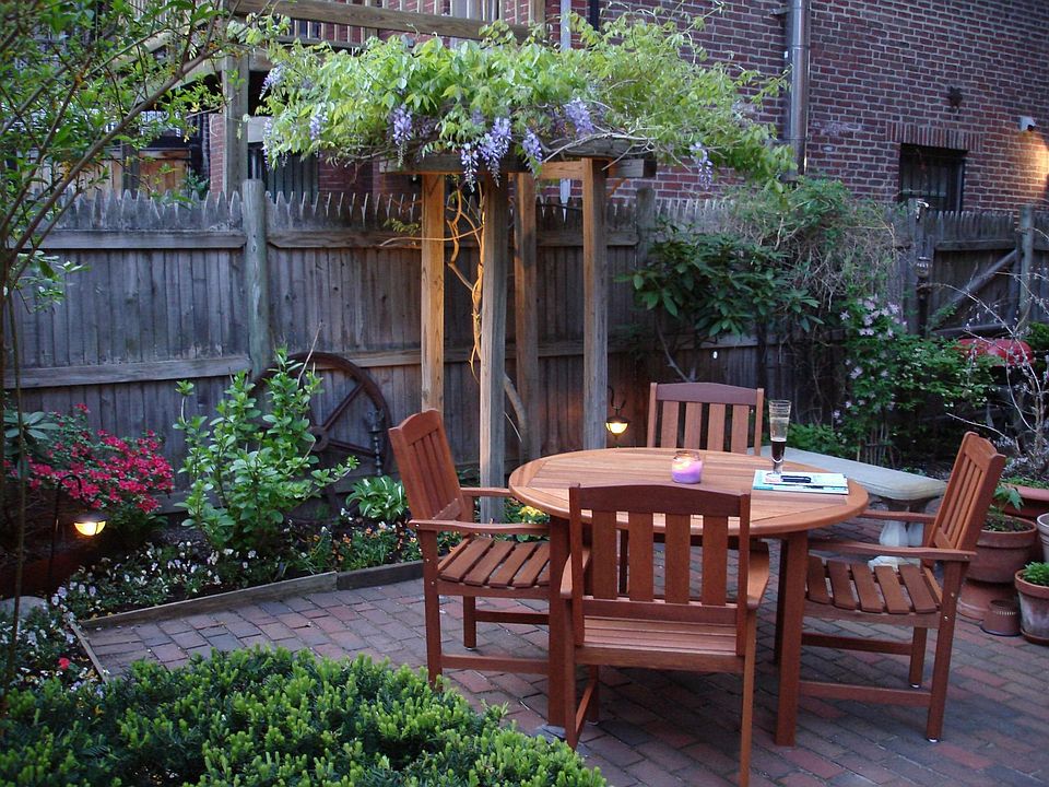 gorgeous exlusive-use patio