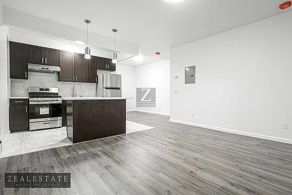 Rented by ZealEstate Group Inc | media 15