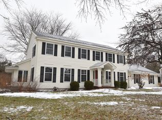 10311 N Chicory Ln, Mequon, WI 53092