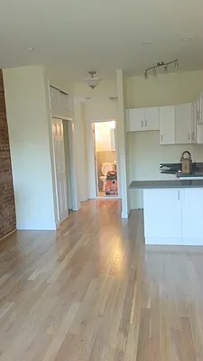 Rented by Chartwell Manhattan Realty | media 17