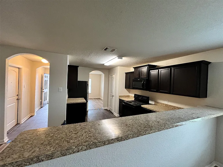 221 Koontz Loop — Photo 4