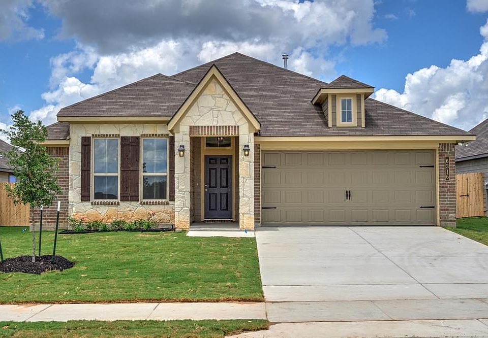 New Homes in Park Meadows, LORENA, TX