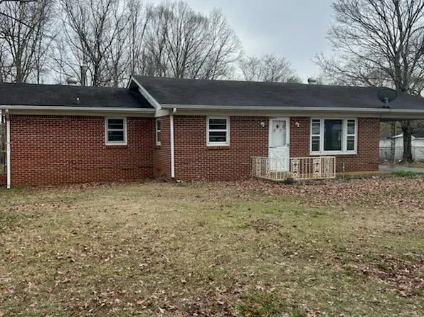 203 Able St, Big Sandy, TN 38221