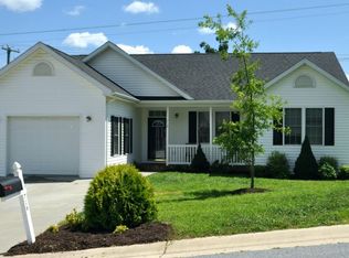 716 Paul St, Staunton, VA 24401