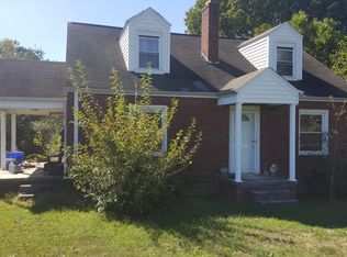 1410 Sharpe Rd, Burlington, NC 27217