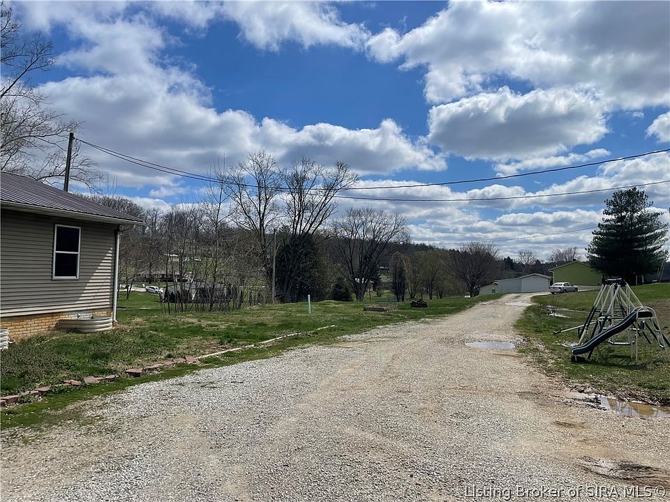2nd image of 1130 E Smith Circle