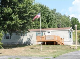 240 Turner Rd, Newark, NY 14513