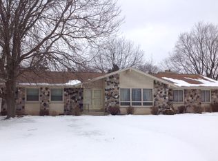 3185 Applegate Ln, Brookfield, WI 53005