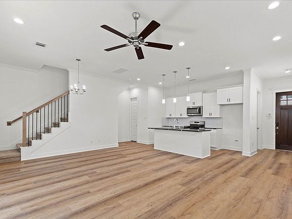 2nd image of 5004 Elizabeth City St