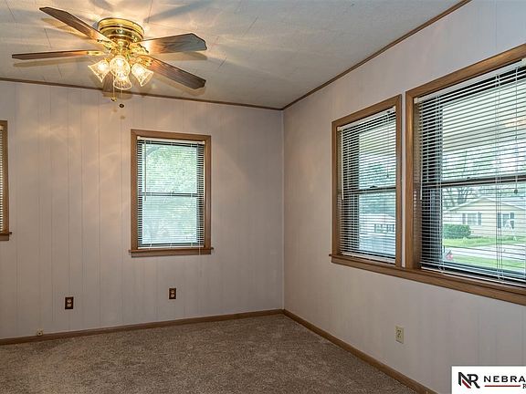 5th image of 2718 Olive St
