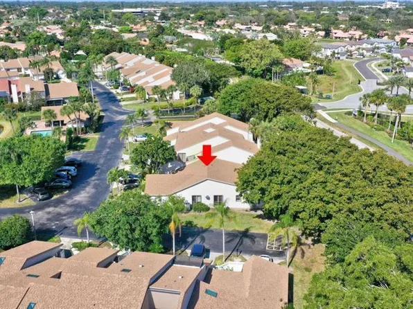6660 Canary Palm Circle, Boca Raton, FL 33433