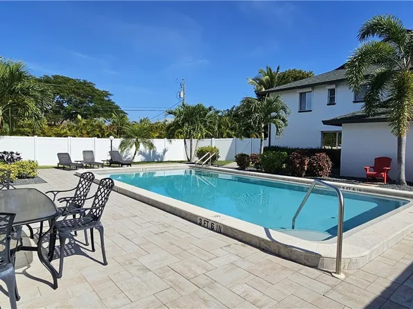 1507 Cape Coral Pkwy W APT 5, Cape Coral, FL 33914