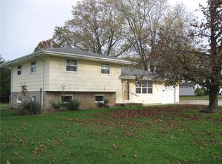 113 N 14th St, Charleston, IL