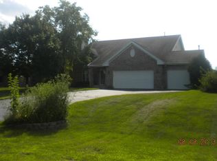 9566 Henninger Dr, Belvidere, IL 61008