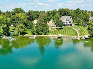 34829 W Fairview Rd, Oconomowoc, WI 53066