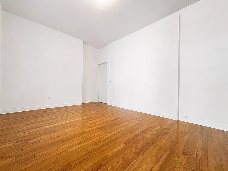 182 Claremont Ave #2 — Photo 5