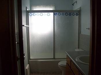 4th image of 749 S King St