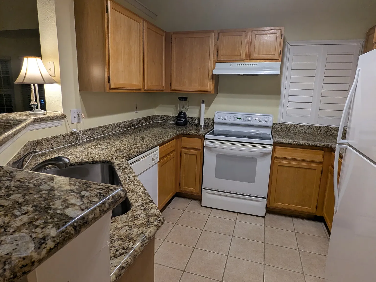 2 bed, 1271 sqft, $1,750 — Photo 4