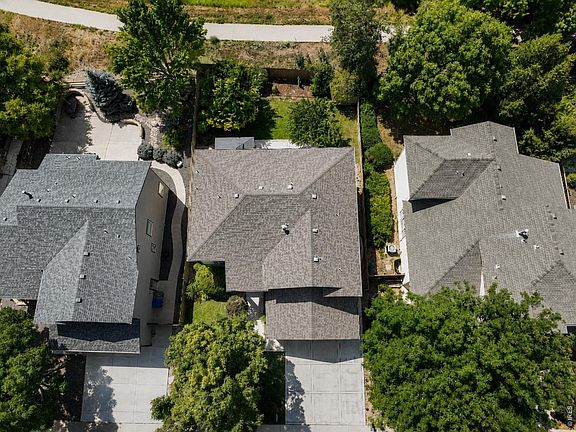 2nd image of 1188 W 111th Ave