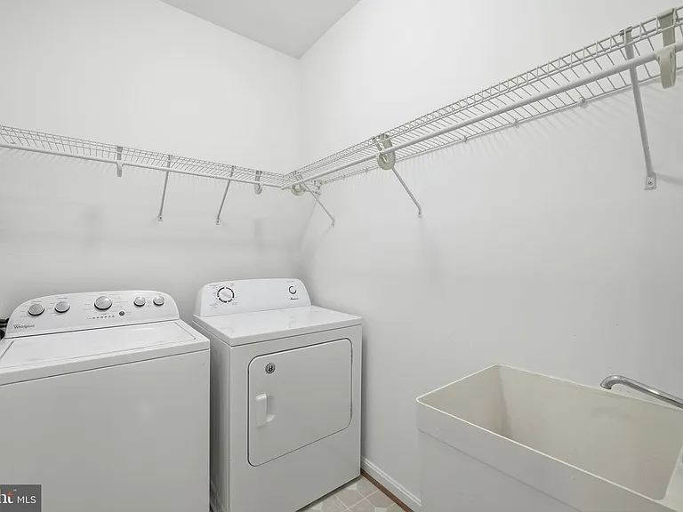 21817 Wingfoot Ct — Photo 34