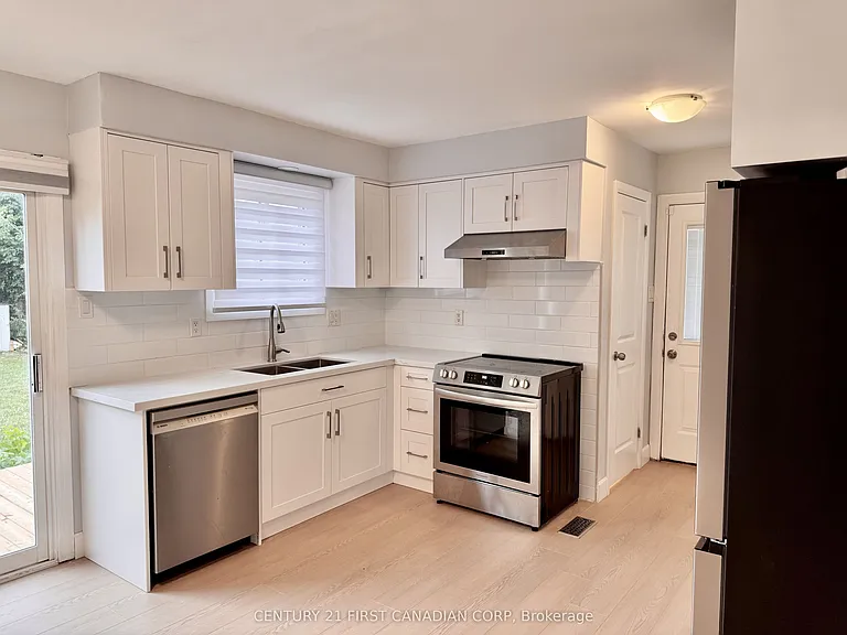 841 Jalna Blvd — Photo 5