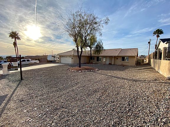 4th image of 3821 Churchill Dr