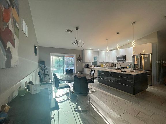 5th image of 10601 AYEAR ROAD