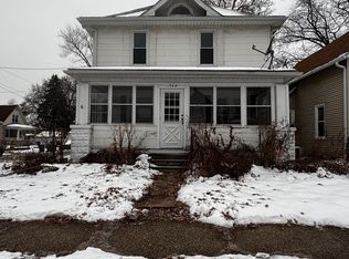 1729 12th St, Moline, IL 61265