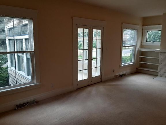 4th image of 772 Crescent Ave APT 1