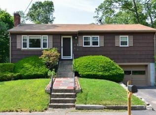 14 Bonnie Ln, Randolph, MA 02368