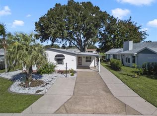 703 Turnberry Ln, Lady Lake, FL 32159