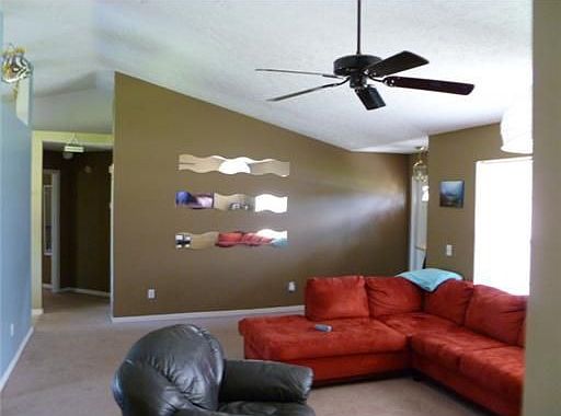 Home For Sale In Port Saint Lucie