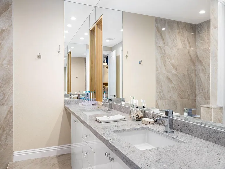 45711 Edgehill Dr — Photo 15