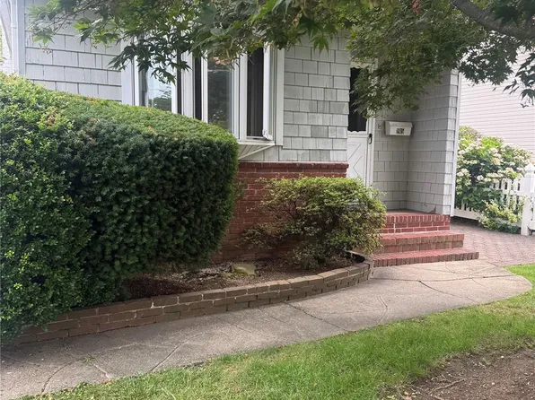 1915 Carroll Avenue, Merrick, NY 11566