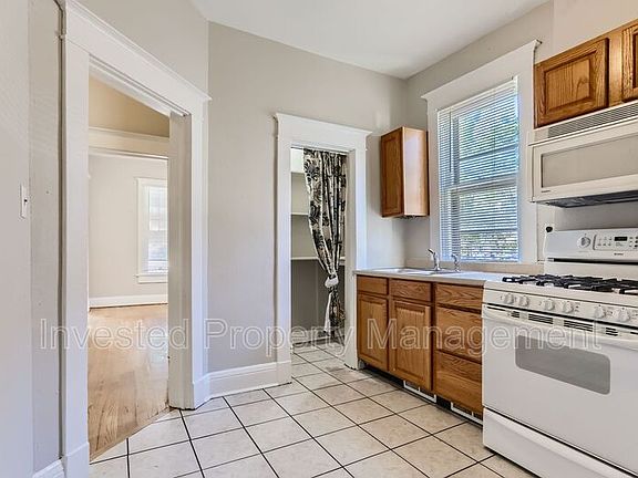 5th image of 521 E 6th Ave